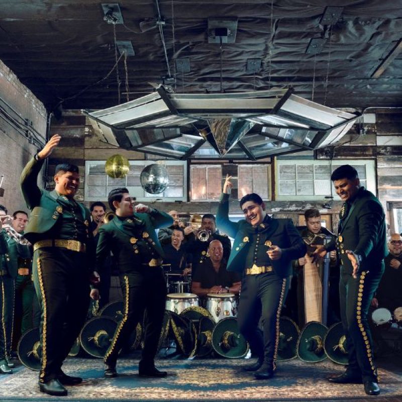 Mariachi Herencia de Mexico 600x600